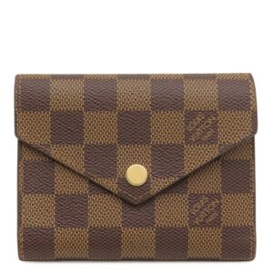 【★3％OFFクーポン】ルイヴィトン LOUIS VUITTON 三つ折り財布 ポルトフォイユ ヴィクトリーヌ ダミエキャンバス ダミエエベヌ×レッド ゴールド金具 コンパクト 刻印あり N41659 RFID 【中古】中古美品