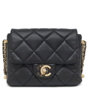 シャネル CHANEL ショルダーバッグ マトラッセ パール ココマーク ラムスキン ブラック ヴィンテージ金具 黒 チェーンショルダー ランダムシリアル 【中古】中古美品