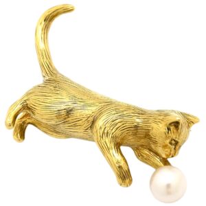 ティファニー Tiffany & Co ブローチ キャットモチーフ パールホワイト×イエローゴールド T＆Co. Au750 18K パール 真珠 ヴィンテージ 【中古】中古美品