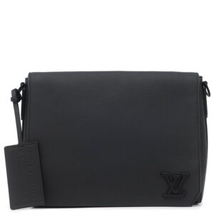 ルイヴィトン LOUIS VUITTON ショルダーバッグ テイクオフ メッセンジャー グレインレザー ブラック マットブラック金具 黒 斜め掛け M57080 RFID 【保存袋】 【中古】中古美品