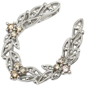 ペンダントトップ ダイヤ 0.13ct ネックレストップ ホワイトゴールド Au750 18K WG リーフモチーフ オープンワーク 【中古】中古美品
