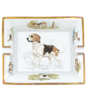 エルメス HERMES 雑貨 アッシュトレイ 灰皿 ビーグル 陶磁器 ホワイト 白 小物入れ 犬柄 イヌ 【箱】 【中古】