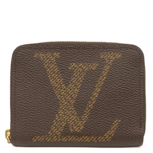 【★3％OFFクーポン】ルイヴィトン LOUIS VUITTON コインケース ジッピー コインパース レザー モノグラムジャイアントキャンバス モノグラム ゴールド金具 茶 小銭入れ カード入れ M69354 RFID 【箱】 【中古】新品同様品