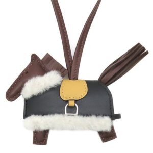 エルメス HERMES バッグチャーム ロデオ ロベオ プラッシュ アニョーミロ スイフト メリノウール テール×パイユ×ブラック シルバー金具 新品 未使用 黒 茶 ベージュ 2026年製 G 【箱】 【中古】未使用保管品