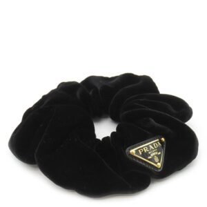 プラダ PRADA ヘアアクセサリー トライアングルロゴ シュシュ ベロア ブラック ゴールド金具 ヘアゴム 【中古】