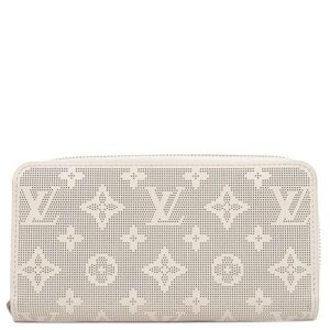 【★3％OFFクーポン】ルイヴィトン LOUIS VUITTON 長財布 ジッピーウォレット レザー マヒナリバース クオーツ シルバー金具 ラウンドファスナー M83029 RFID 【箱】 【中古】中古美品