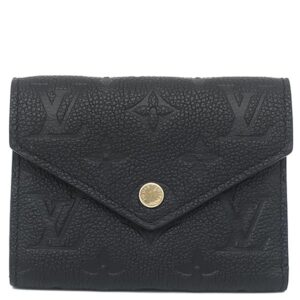 【★3％OFFクーポン】ルイヴィトン LOUIS VUITTON 三つ折り財布 ポルトフォイユ ヴィクトリーヌ モノグラムアンプラント マリーヌルージュ ゴールド金具 コンパクト M64577 RFID 【箱】 【中古】新品同様品