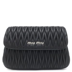 ミュウミュウ MIU MIU ショルダーバッグ マテラッセ ショルダー レザー NERO シルバー金具 黒 ロゴプレート チェーン 5BH126 【保存袋】 【中古】