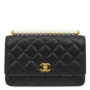 シャネル CHANEL チェーンウォレット マトラッセ チェーン バッグ ラムスキン イミテーションパール ブラック ヴィンテージ金具 ココマーク パール ランダムシリアル 【保存袋】 【中古】中古美品