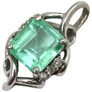 ペンダントトップ エメラルド 1.5ct ダイヤ 0.1ct グリーン×プラチナシルバー 緑 ネックレストップ エメラルドカット スクエア Pt900 【中古】