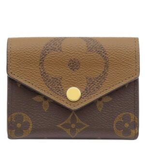 【★3％OFFクーポン】ルイヴィトン LOUIS VUITTON 三つ折り財布 ポルトフォイユ ゾエ モノグラムキャンバス モノグラムジャイアントリバース モノグラムジャイアントリバース ゴールド金具 コンパクト M80725 RFID不明 【中古】新品同様品