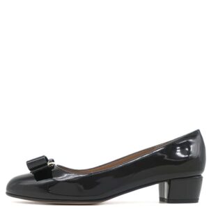 サルヴァトーレ・フェラガモ Salvatore Ferragamo パンプス ヴァラ リボン エナメル ブラック 7 黒 パテントレザー 01B221 591963 【箱】 【中古】