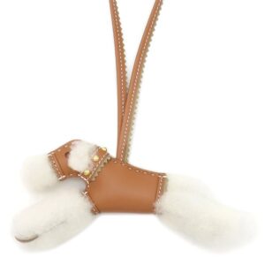 エルメス HERMES バッグチャーム バディ 首輪付き ムートン アニョーミロ ゴールド ゴールド金具 茶 スタッズ 2025年製 K 【箱】 【中古】未使用保管品
