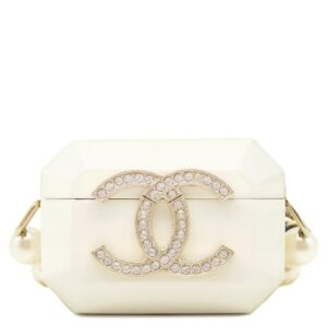 シャネル CHANEL ネックレス AirPods Pro ケース ネックレス フェイクパール ラインストーン ホワイト ゴールド金具 白 ココマーク イヤホンケース 【中古】中古美品