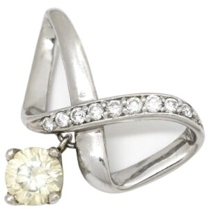 ペンダントトップ ダイヤモンド 1.03ct プラチナシルバー ネックレストップ プラチナ900 ツイスト インフィニティ 1粒 スウィング 【中古】中古品