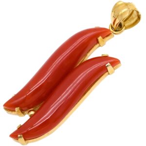 ペンダントトップ 珊瑚 イエローゴールド 赤 血赤サンゴ 【中古】