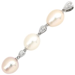 タサキ TASAKI ペンダントトップ 3連パール ダイヤ パールホワイト×ホワイトゴールド 白 ピンク 18K 750 WG ドロップ スウィング ネックレストップ オーバルシェイプ 【中古】中古美品